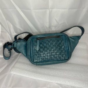 Vilenca Holland Belt Bag Woven Leather Blue Teal NWT